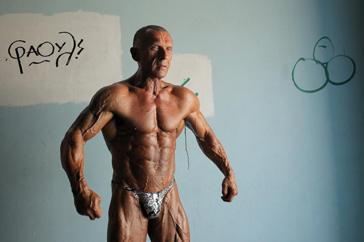 »Mister Universum«: Bankdrücken für freien Eintritt