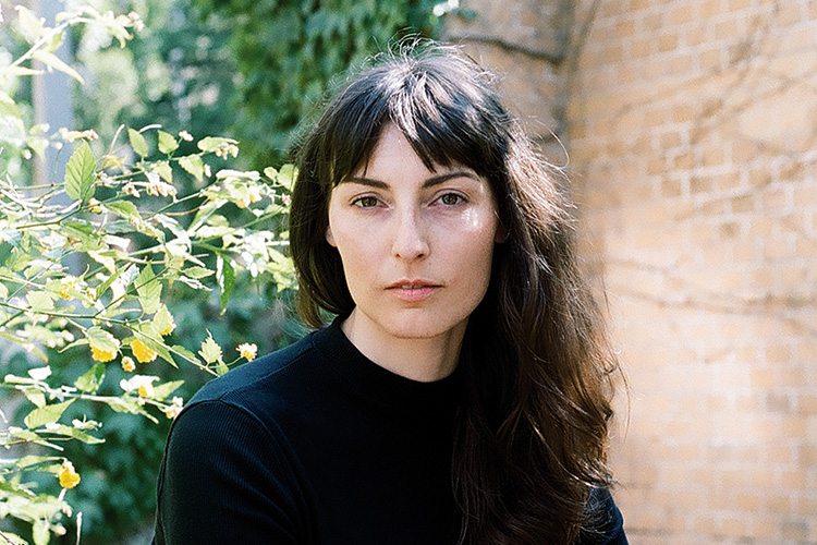 Blickt jenseits der Klischees: Saskia Vogel