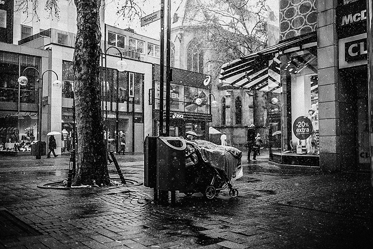 Foto: Sebastian Trägner Wo bleiben die Hilfen? Schildergasse bei Schneefall, Foto: Sebastian Trägner