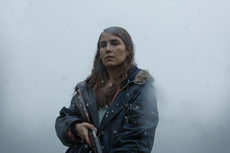 Der Gefahr ins Auge sehend: Noomi Rapace als Maria