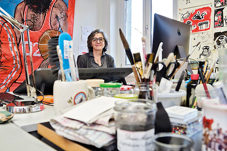 Foto: Thomas Schäkel / Stadtrevue Handwerk und Kunst: Die Professorin in ihrem Element
