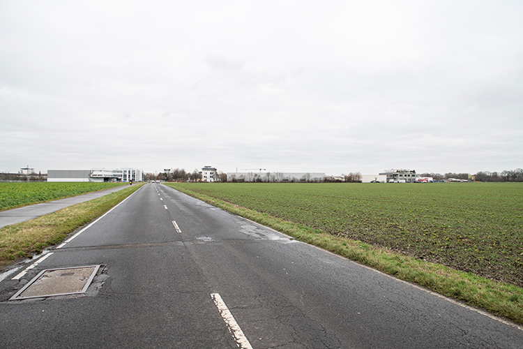 Foto: Jennifer Rumbach / Stadtrevue Wo führt das alles bloß noch hin? Marsdorf ist der Abstellplatz für Projekte, die anderswo nicht hinpassen