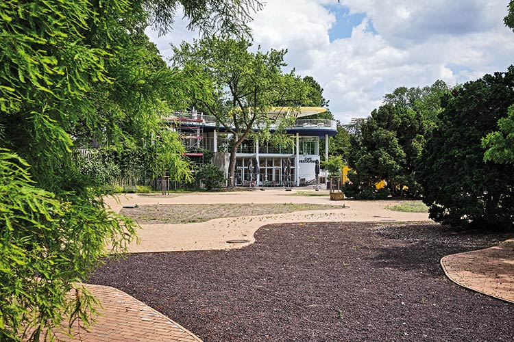 Foto: Thomas Schäkel / Stadtrevue Gut Ding will Weile haben — Parkcafé im Rheinpark