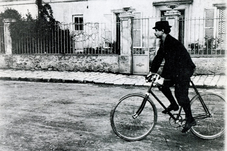 ©Wikimedia Commons Alfred Jarry