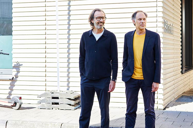 Die Misere im Blick: Ingo Plato und Thomas Knüvener an der Alten Wallgasse