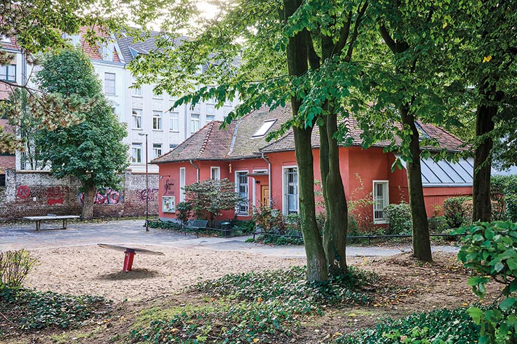 Foto: Thomas Schäkel / Stadtrevue »Die Geschichte beginnt 1883«: Gelände zwischen Annostraße und Buschgasse im Severinsviertel