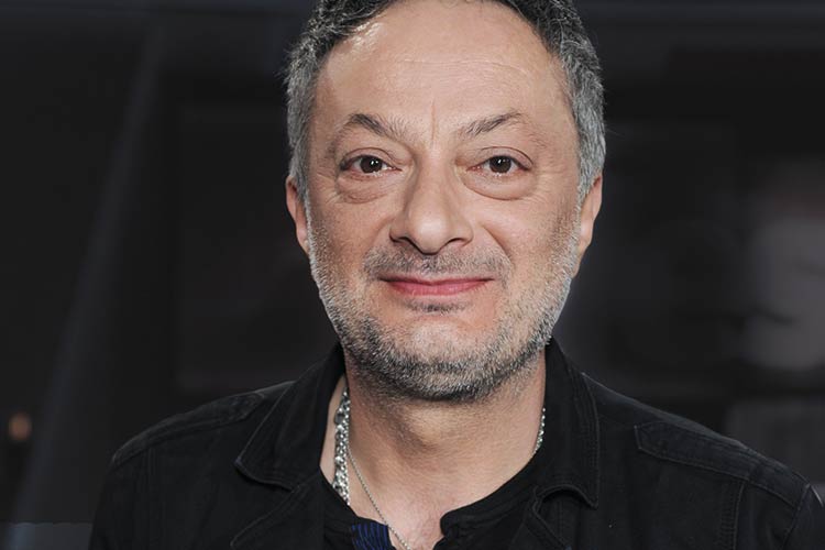 © picture alliance / Horst Galuschka/dpa Als Führerfigur zum Glück untauglich: Feridun Zaimoglu; © picture alliance / Horst Galuschka/dpa
