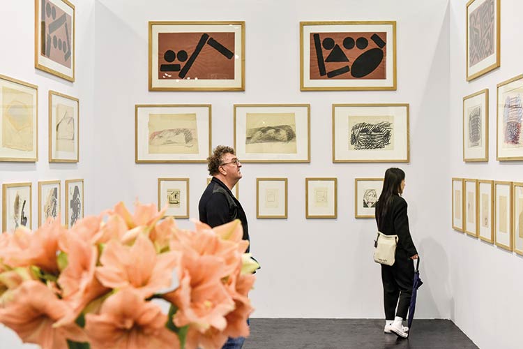 Foto: Koelnmesse / ART COLOGNE Papierarbeiten am Stand der Galerie Michael Werner; Foto: Koelnmesse / ART COLOGNE