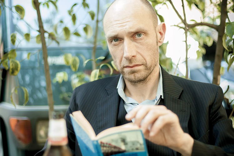 Buch statt Stream: Eric Pfeil