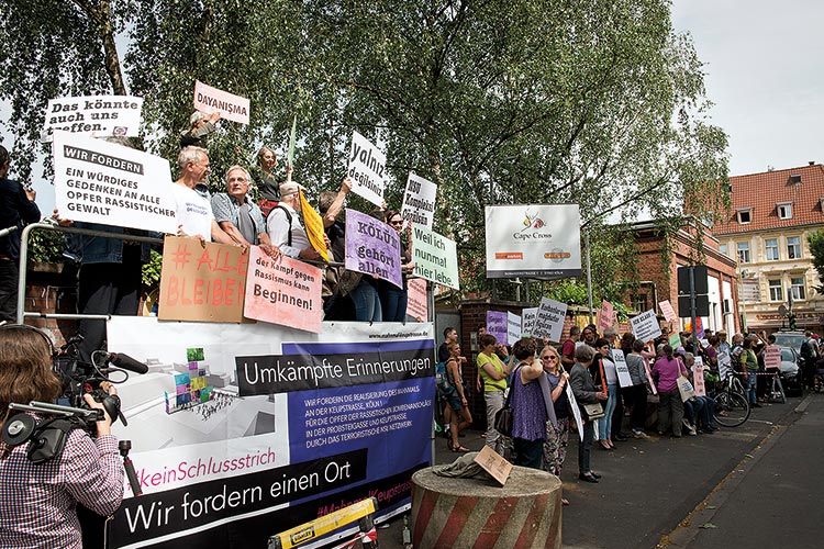 Foto: Dörthe Boxberg / Stadtrevue Die Keupstraße fordert ein Mahnmal: Protestaktion im Juni 2019