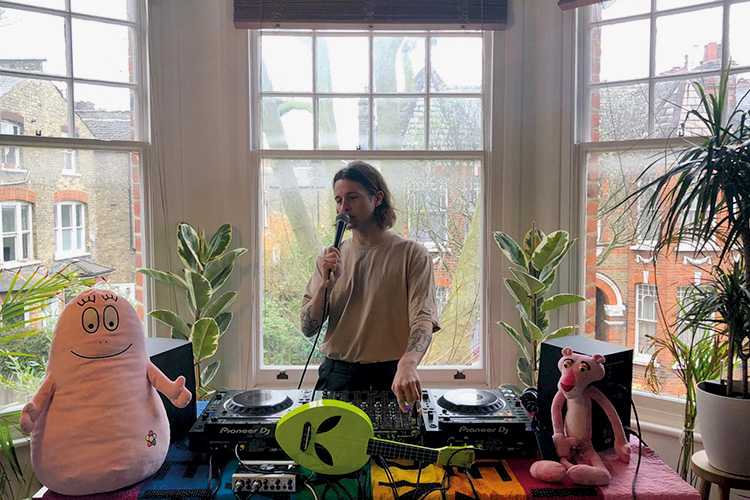 Schon lange nicht mehr selbstverliebt: Session aus dem Boiler Room