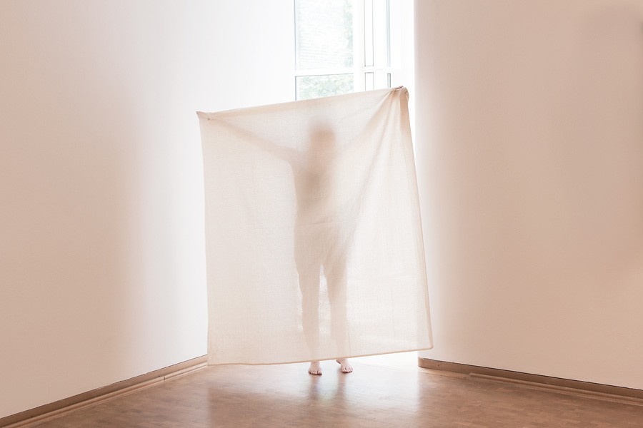 Foto: Nathan Ishar Nick Mauss, »Traktat über den Schleier«, 2019