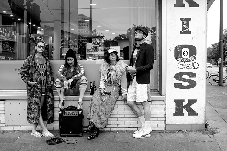 Foto: Daniel Burgmueller »SHIT(T)Y VOL.1« vom Analog Theater