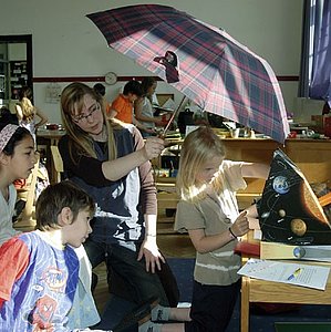 Venus-Transit in der GU-Schule – per Solaruskop sind alle live dabei