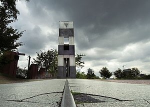 Vernachlässigt und weitgehend unbekannt: Kunstwerk »Ma’alot« vor dem Museum Ludwig