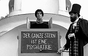 Der Außerirdische Cesare gibt Auskunft