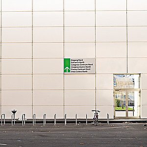 Das Nord-Areal der Kölnmesse: Stadt und Messe zahlen einem Immobilienfonds  der Oppenheim-Esch-Gruppe exorbitante Mieten, obwohl das Geschäft illegal ist