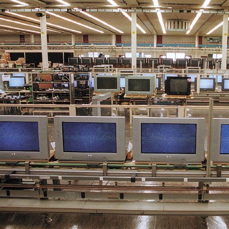 Flacher Bildschirm, plattes Programm? Fernseherproduktion bei Philips