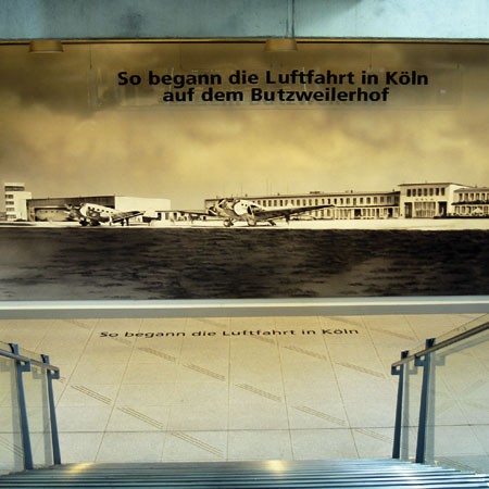 Hinter die Kulissen des Flughafens kann man bei einer von 135 Führungen blicken