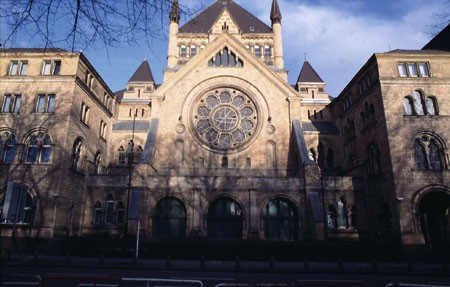 Heute das Zentrum jüdischen Lebens in Köln: die Synagoge an der Roonstraße