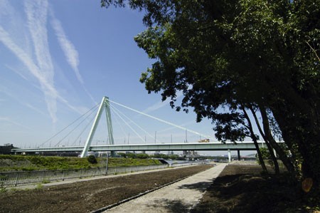 Hafenpark Deutz: Eine Lücke im rechtsrheinischen Radwegenetz ist jetzt geschlossen