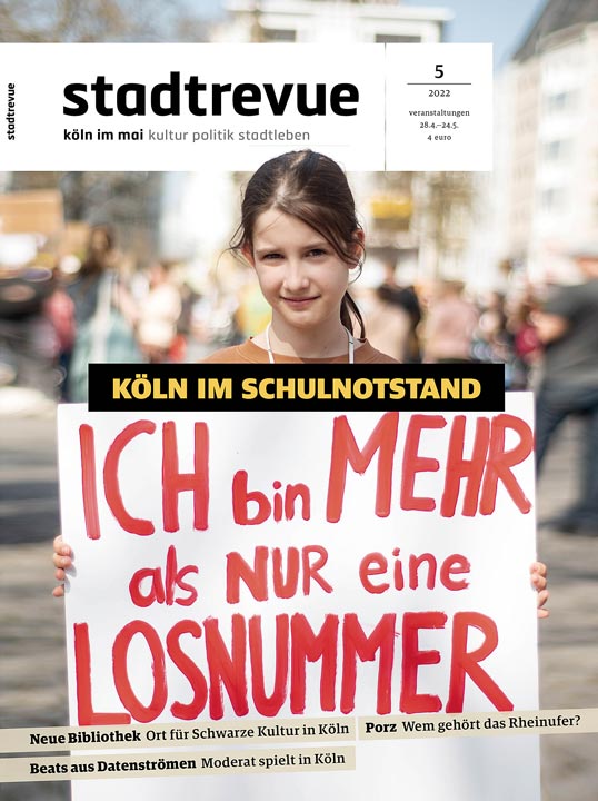 Das aktuelle Cover der Stadtrevue Köln, Titelthema: Schulnotstand — Die große Kinderlotterie